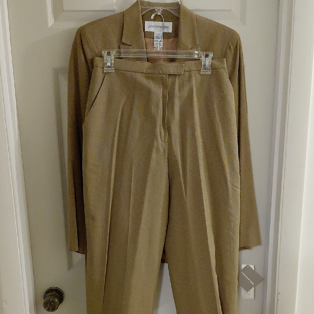 NWT Jones New York Gold Glitter Dress Pants Size 10